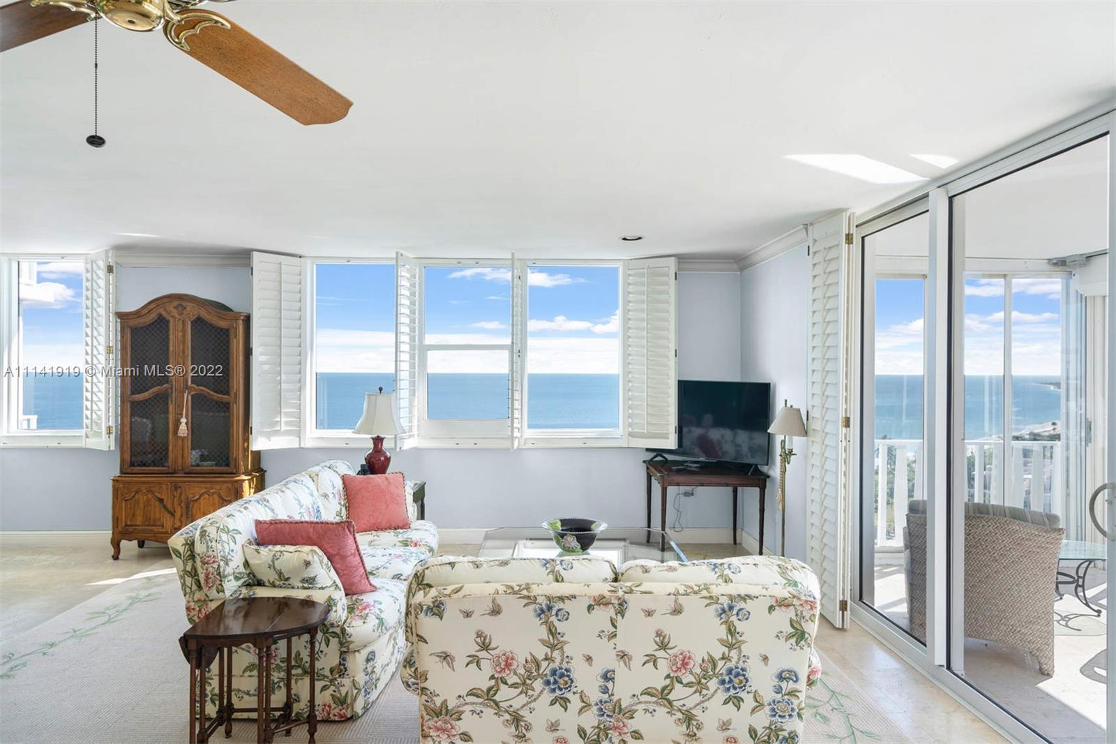 ISLAND HOUSE APT INC - CO - Residential