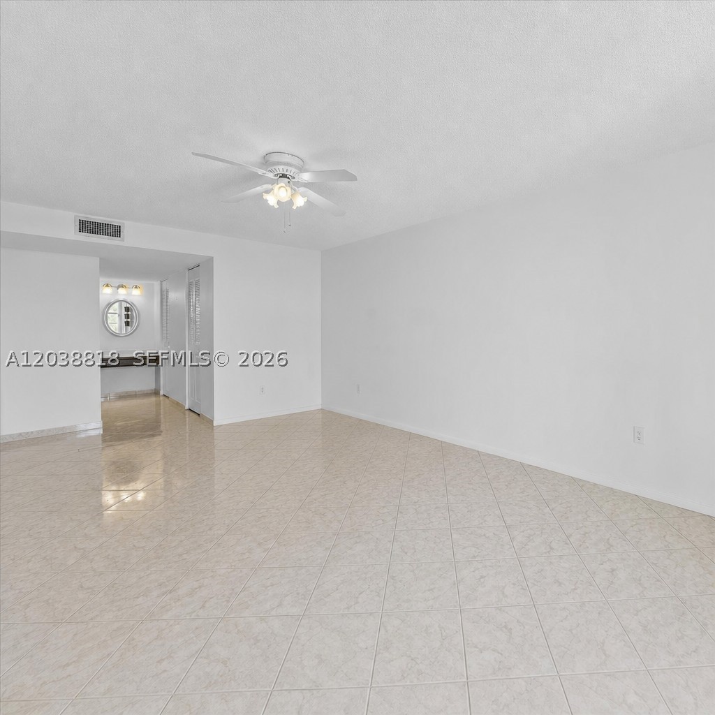 WINSTON TOWER 300 CONDO - Residential