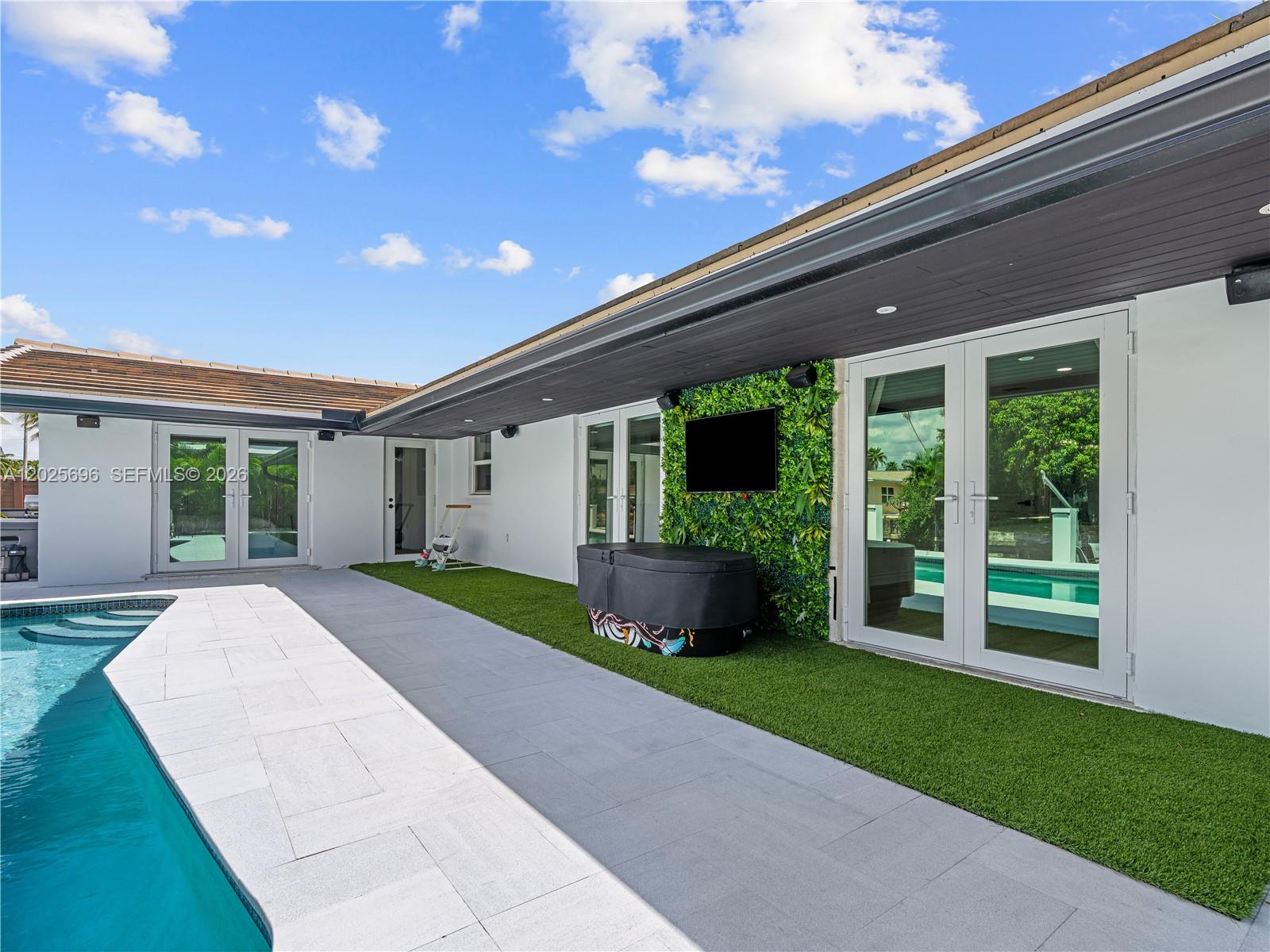 BOULEVARD PARK ISLES SEC - Residential