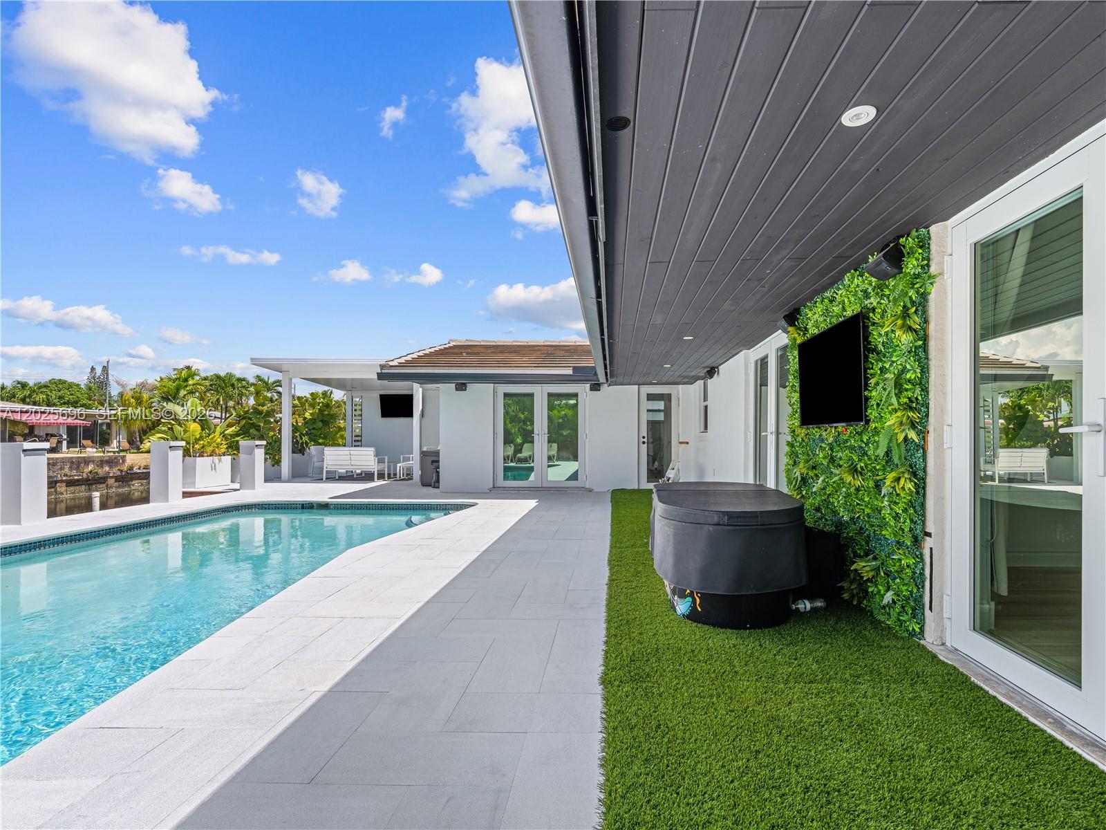 BOULEVARD PARK ISLES SEC - Residential