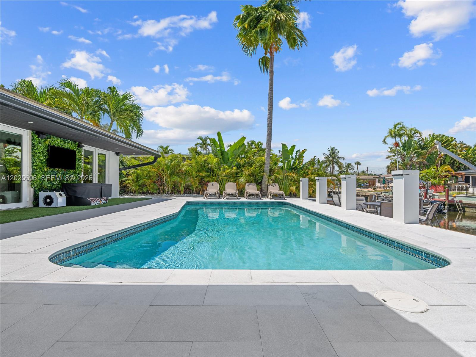 BOULEVARD PARK ISLES SEC - Residential