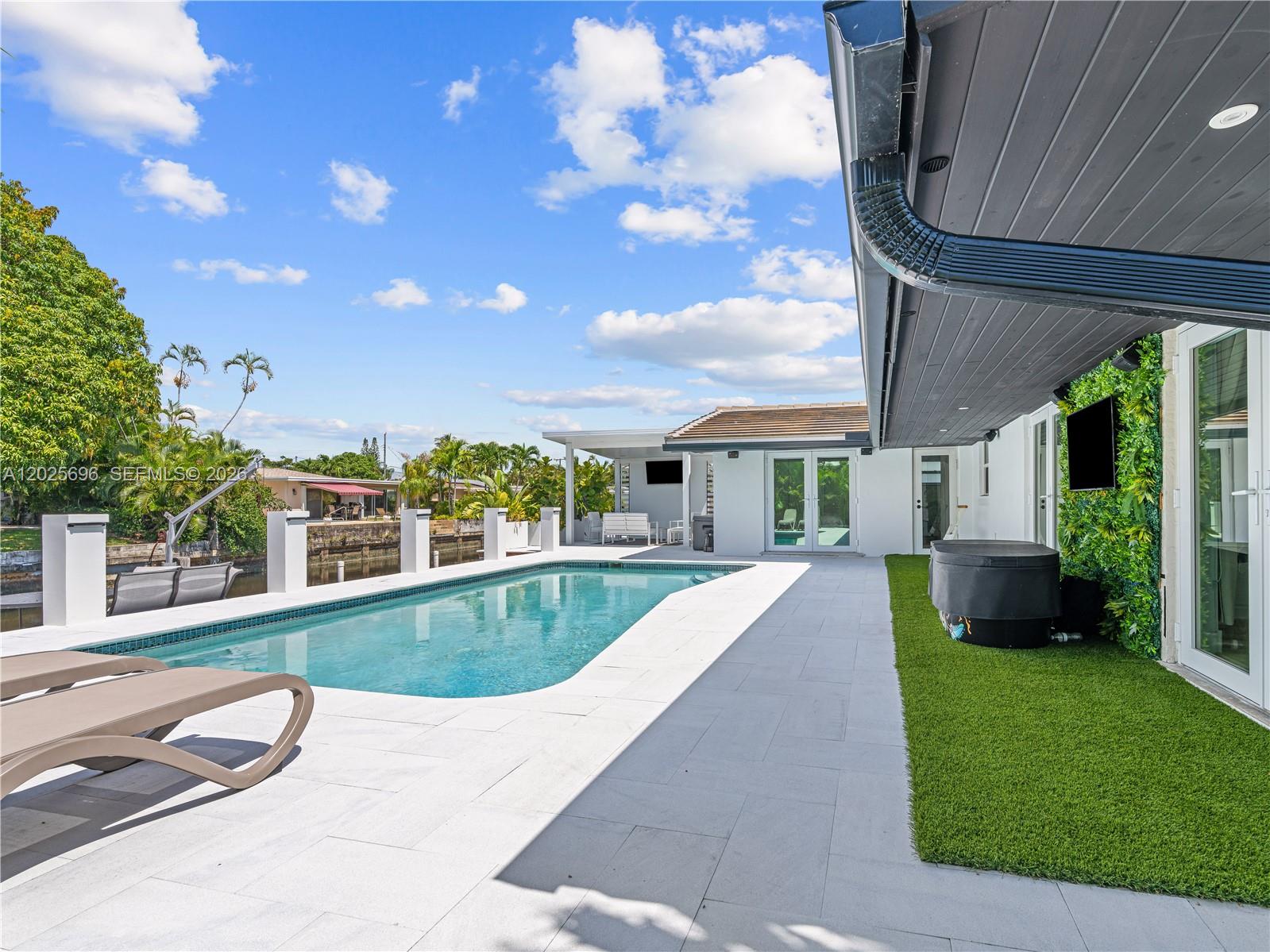 BOULEVARD PARK ISLES SEC - Residential