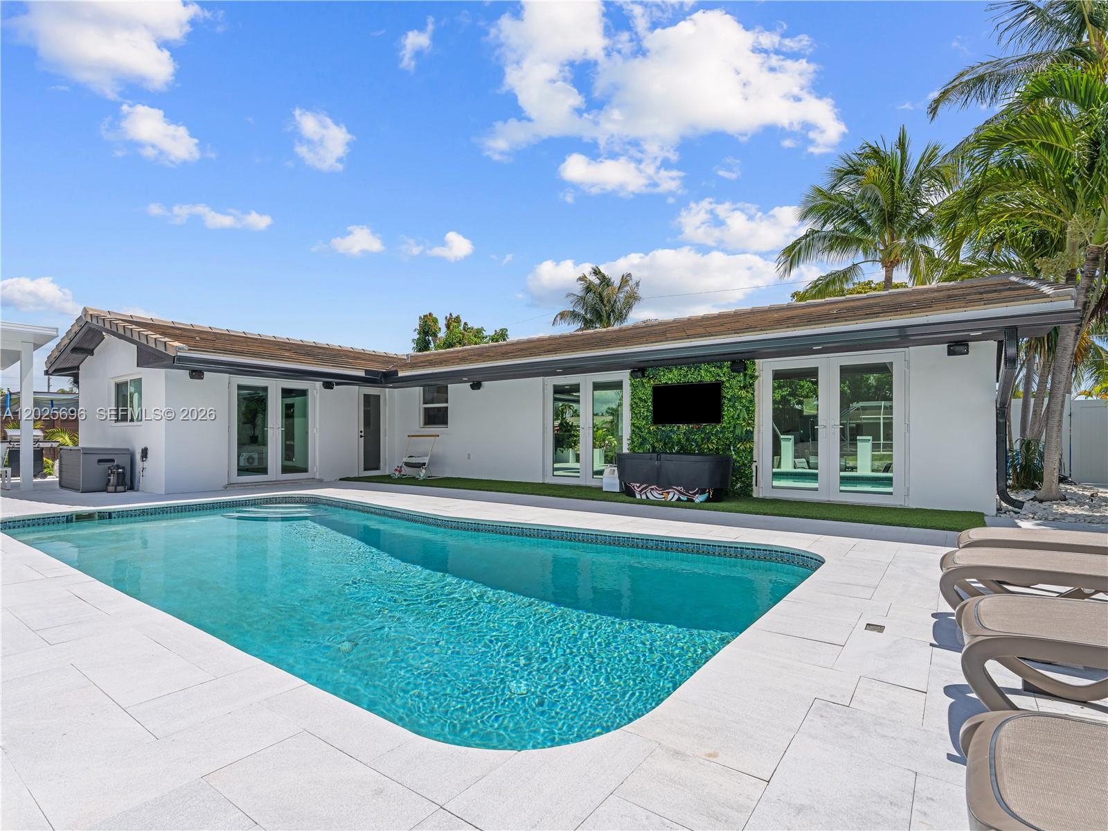 BOULEVARD PARK ISLES SEC - Residential