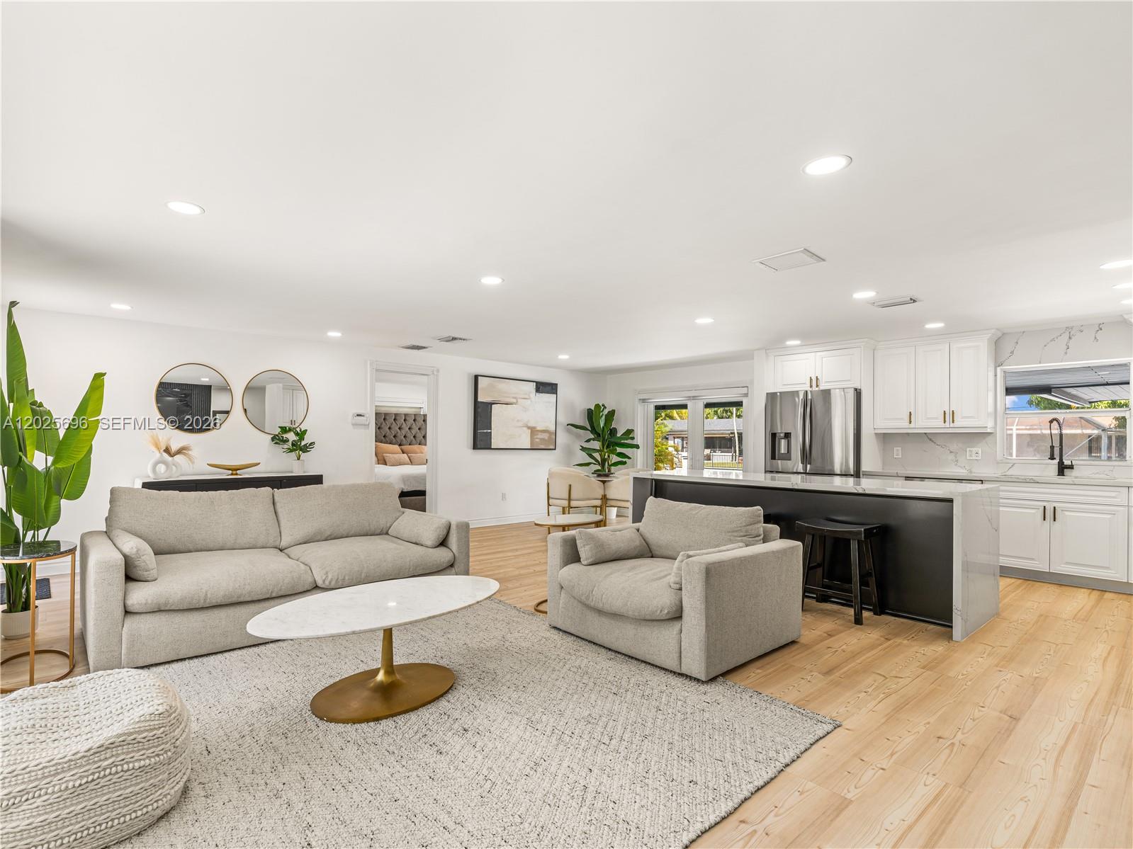 BOULEVARD PARK ISLES SEC - Residential