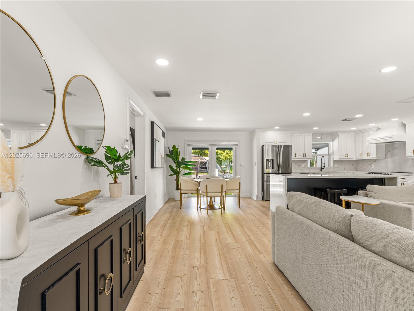 BOULEVARD PARK ISLES SEC - Residential