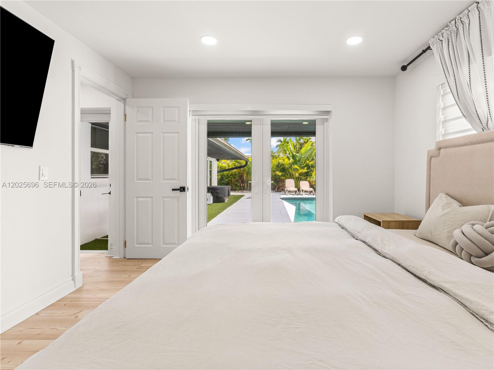 BOULEVARD PARK ISLES SEC - Residential