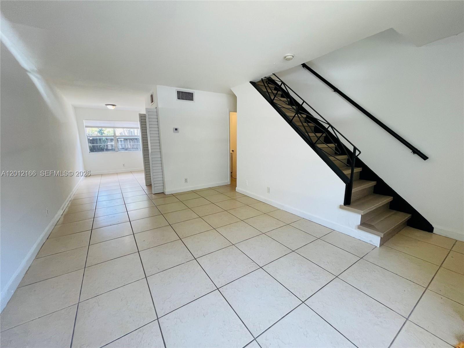 TOWNHOUSES OF PLANTATION - Residential