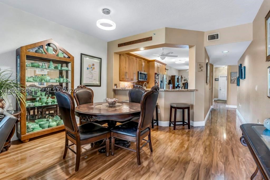 SOUTHAMPTON CONDOMINIUM F - Residential