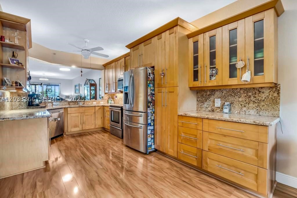SOUTHAMPTON CONDOMINIUM F - Residential