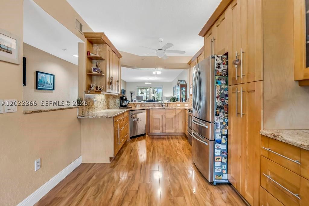SOUTHAMPTON CONDOMINIUM F - Residential