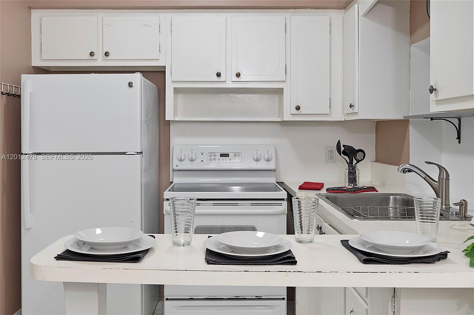 SUNRISE VILLAS CONDOMINIU - Residential