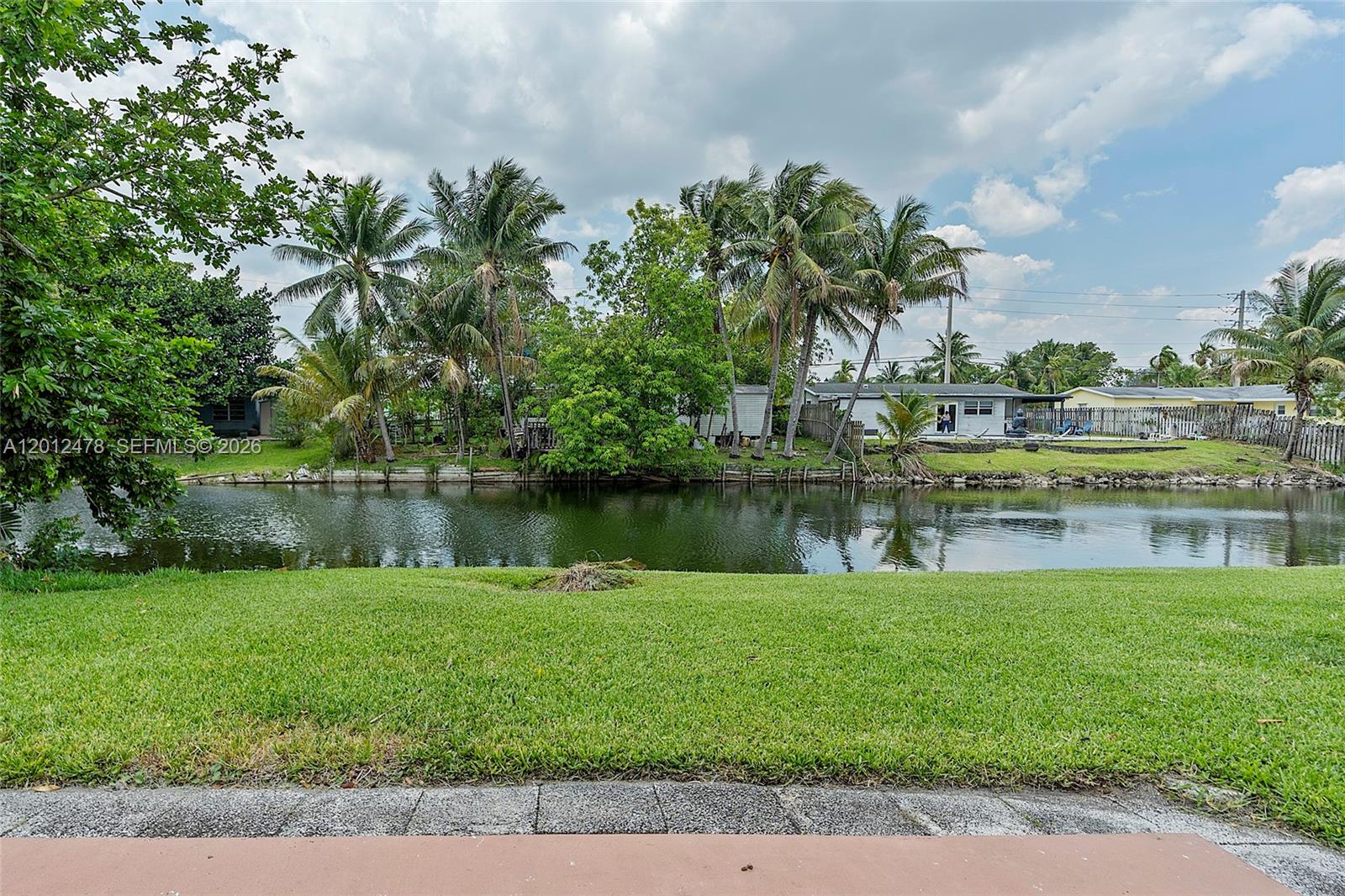 SUNRISE VILLAS CONDOMINIU - Residential
