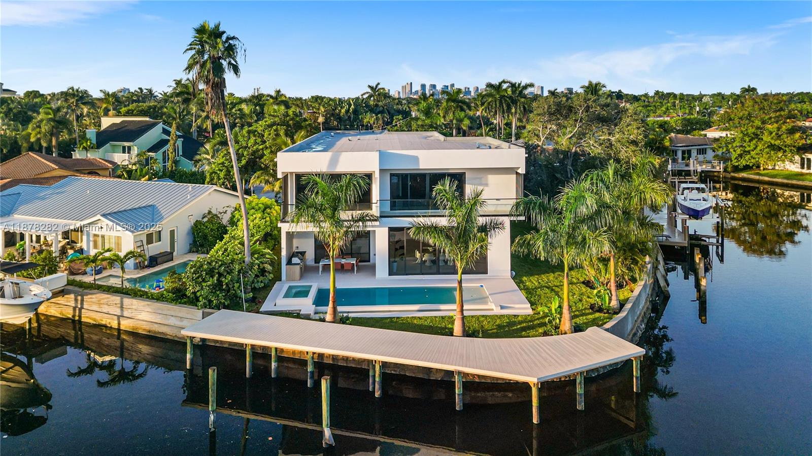 CORAL POINT - Residential