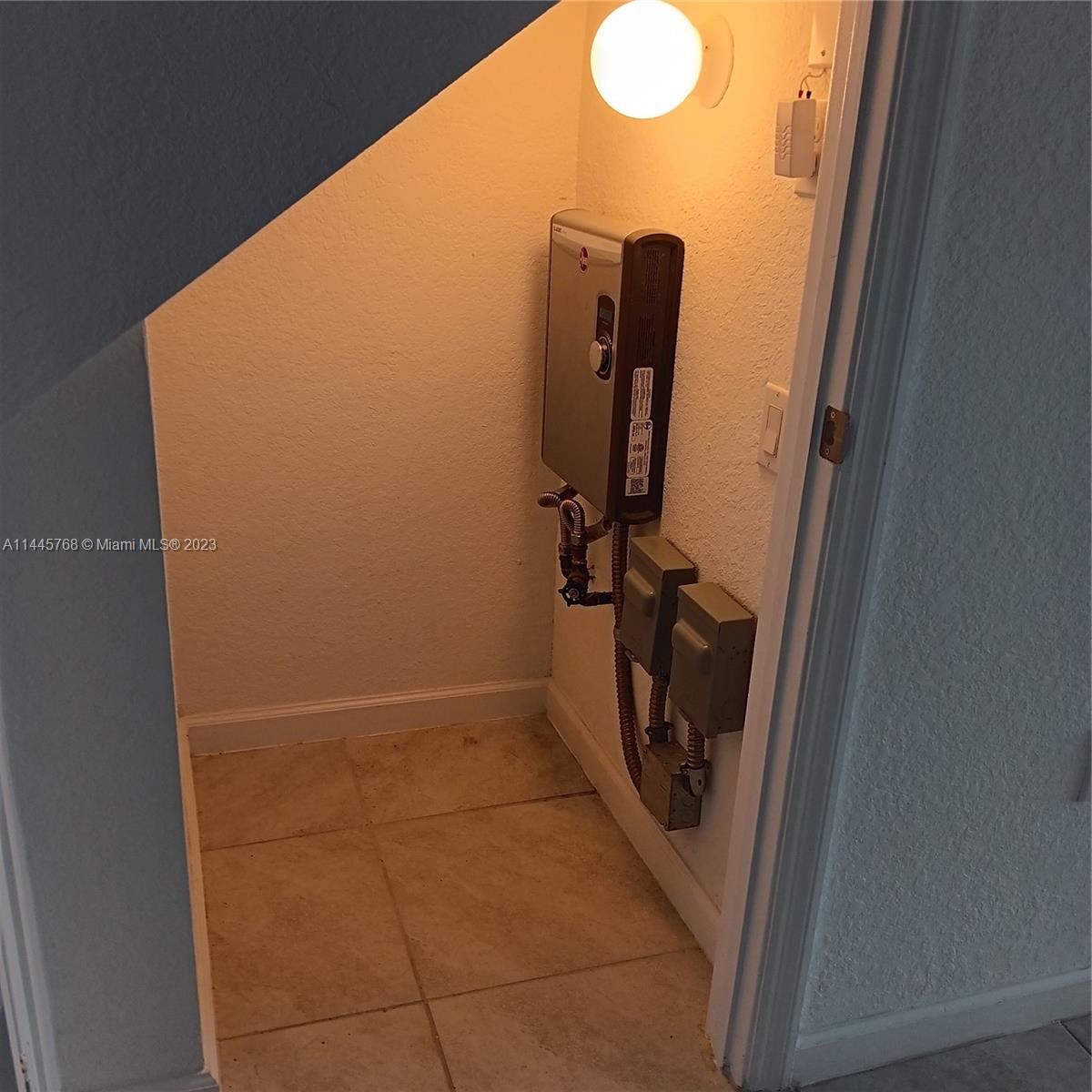 PRINCETON - Residential