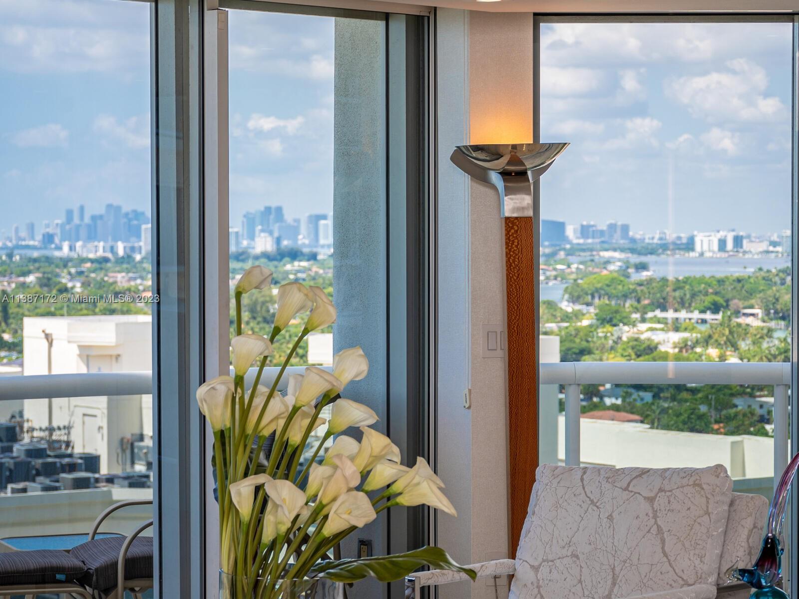 MAJESTIC TOWER - Residential