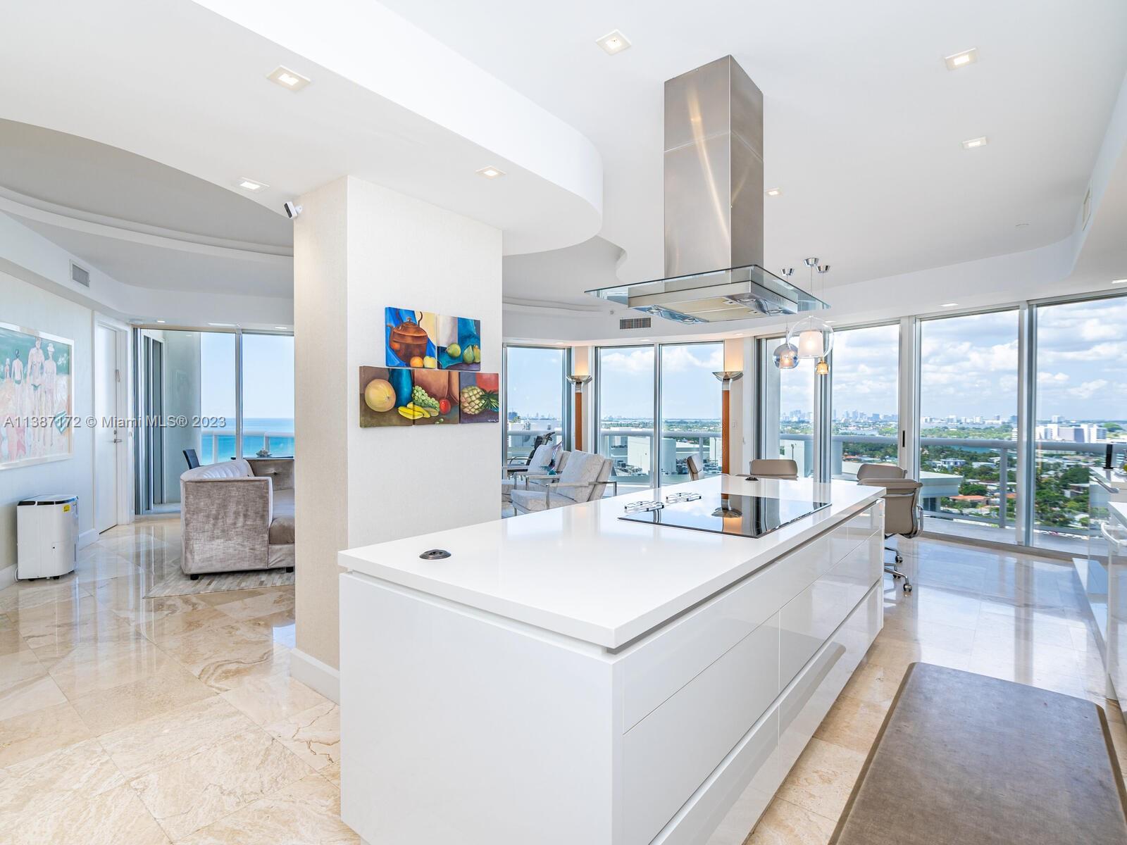 MAJESTIC TOWER - Residential