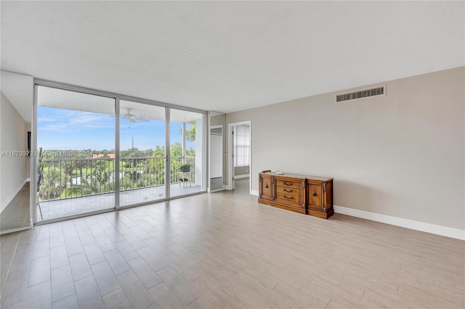 NO 78A PALM-AIRE COUNTRY - Residential