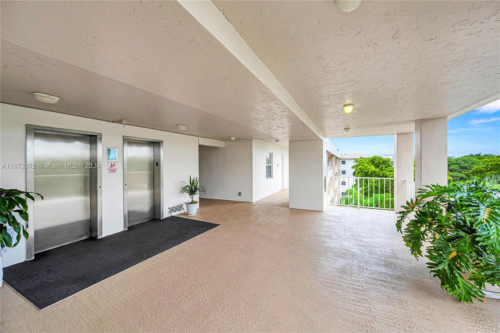 NO 78A PALM-AIRE COUNTRY - Residential