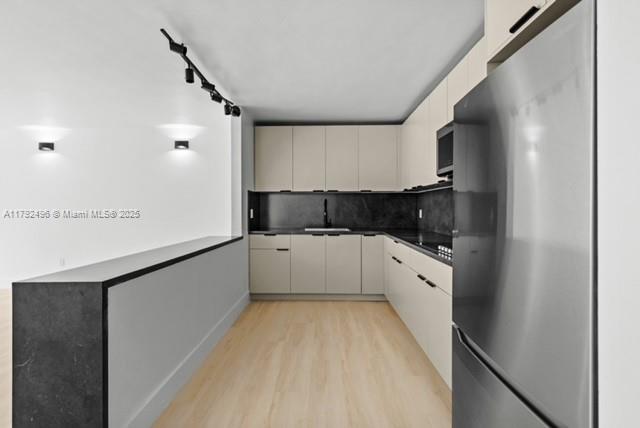 NARANJA LAKES CONDO NO 5 - Residential