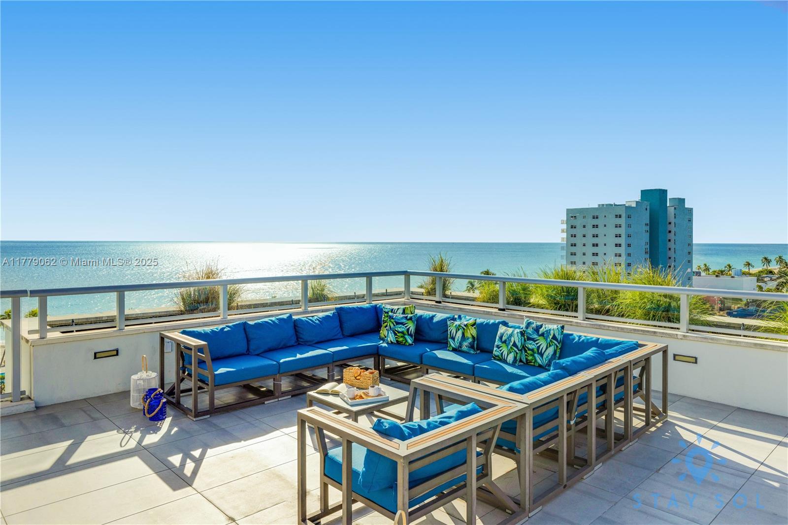 COSTA HOLLYWOOD CONDO - Residential