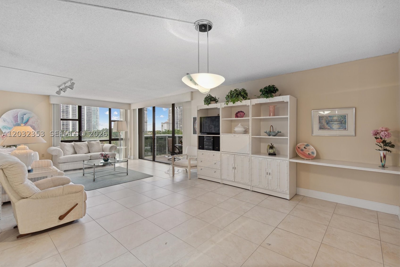 AVENTURA ELDORADO CONDO - Residential