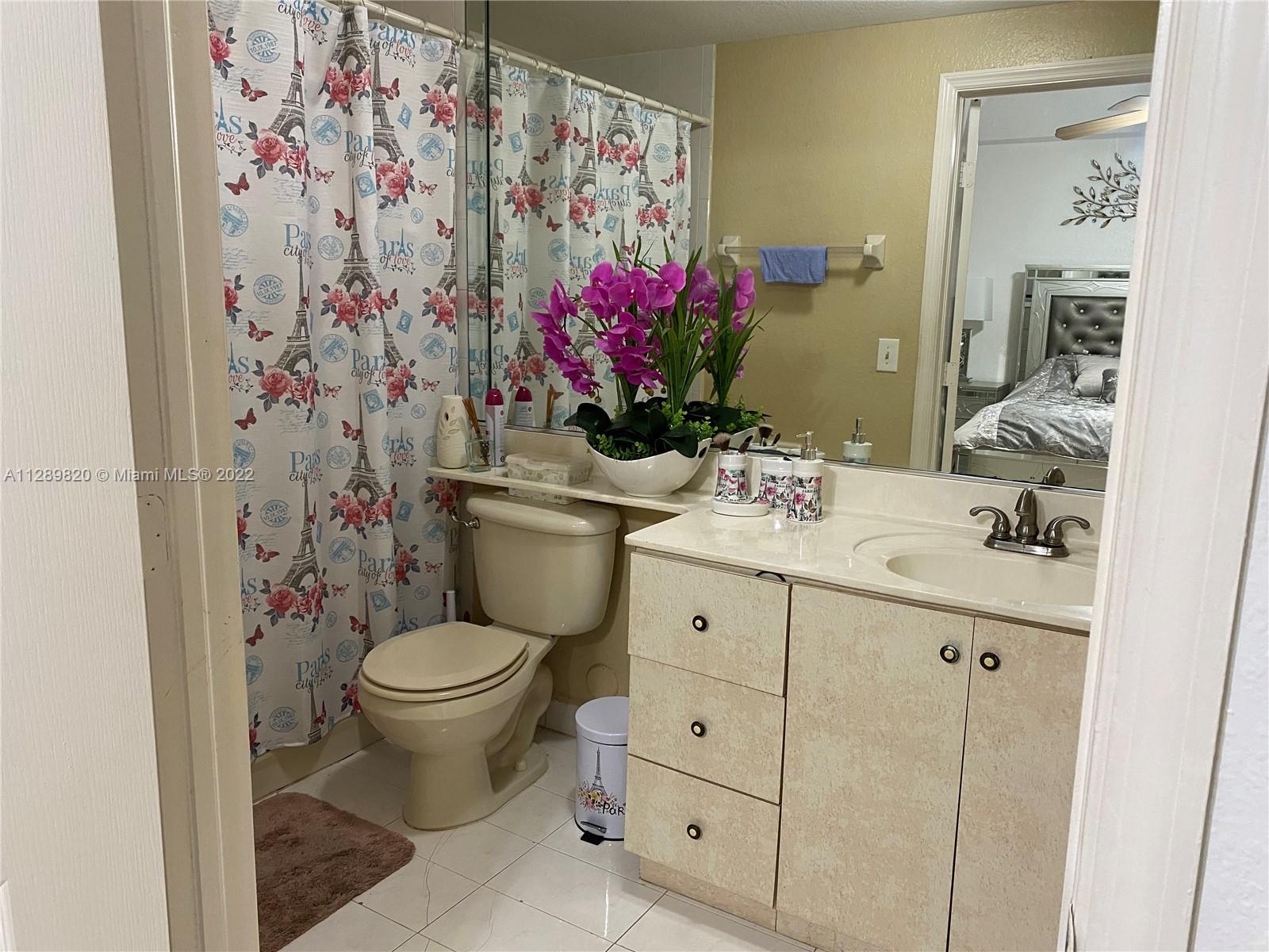 LILANDIA ESTATES CONDO - Residential
