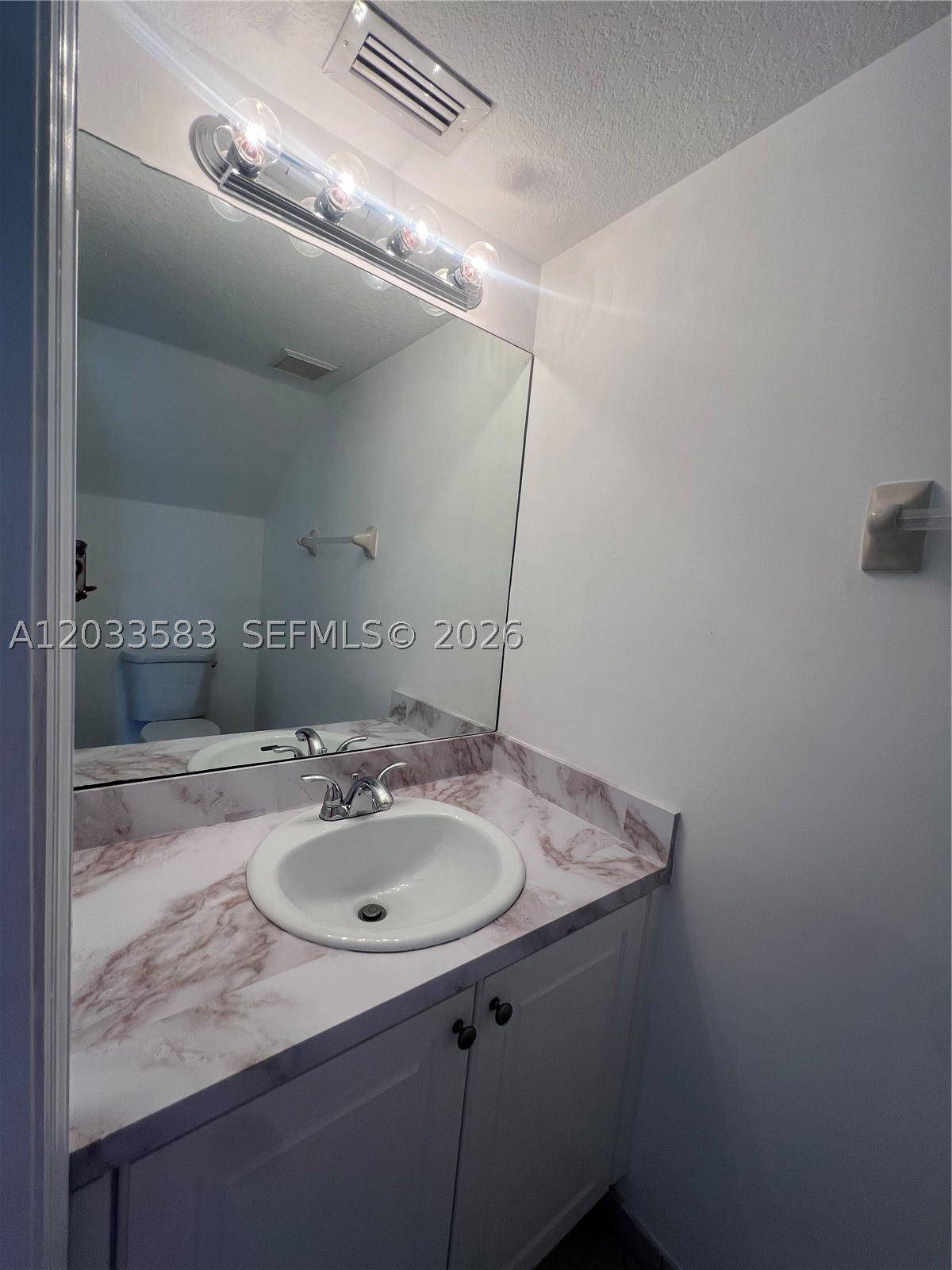 THE SHORES CONDO NO 1 - Residential Lease