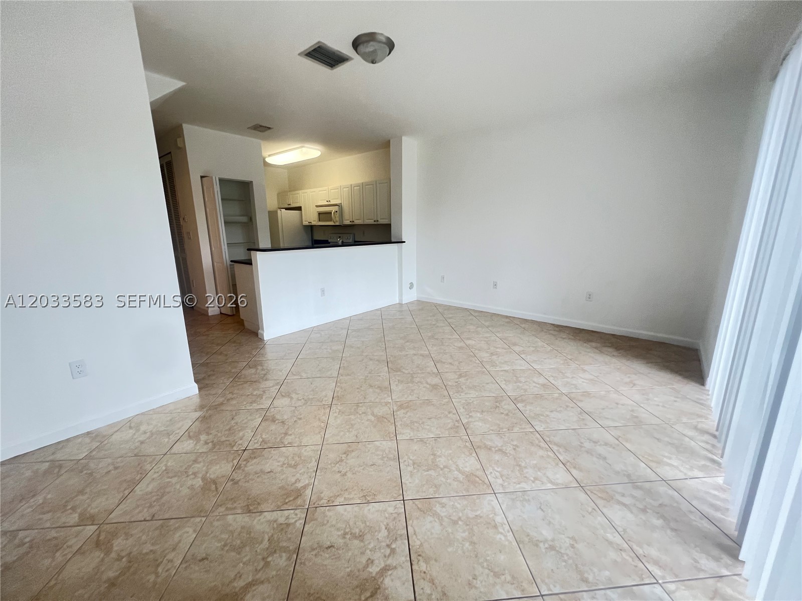 THE SHORES CONDO NO 1 - Residential Lease