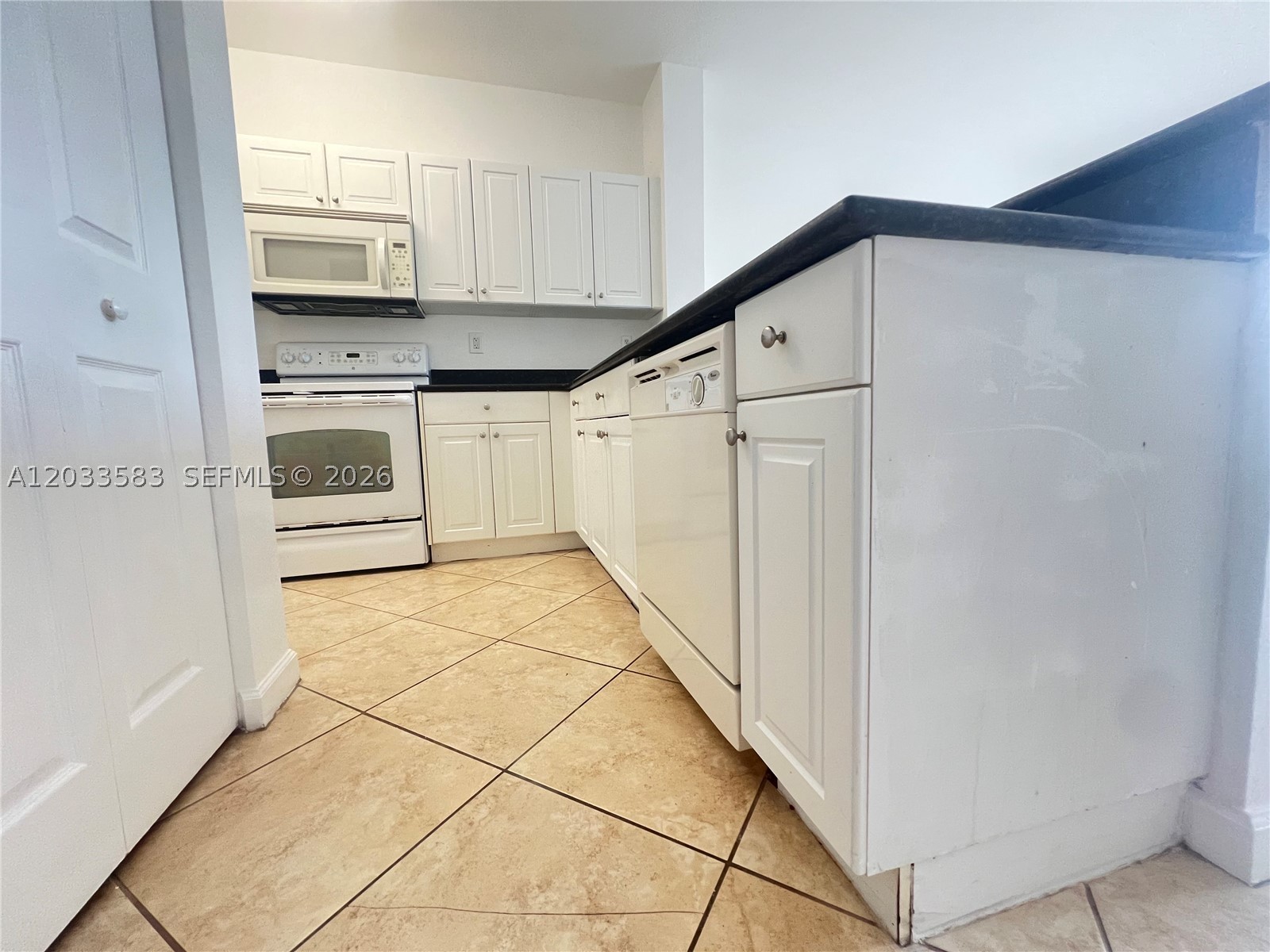 THE SHORES CONDO NO 1 - Residential Lease