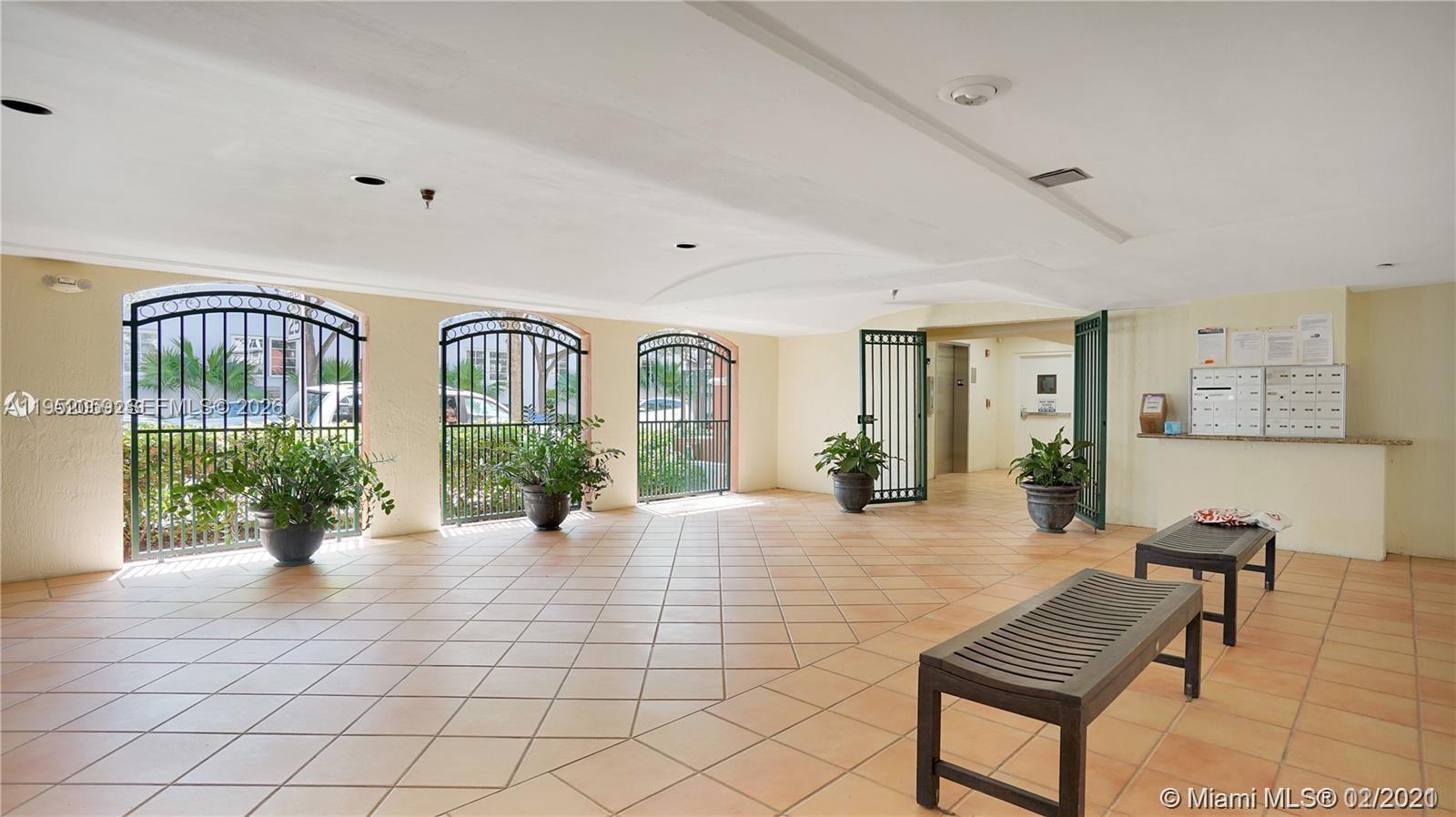 ARMITAGE PLACE NO 3 CONDO - Residential