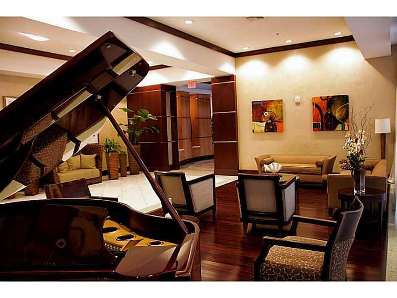 La Perla - Residential Lease