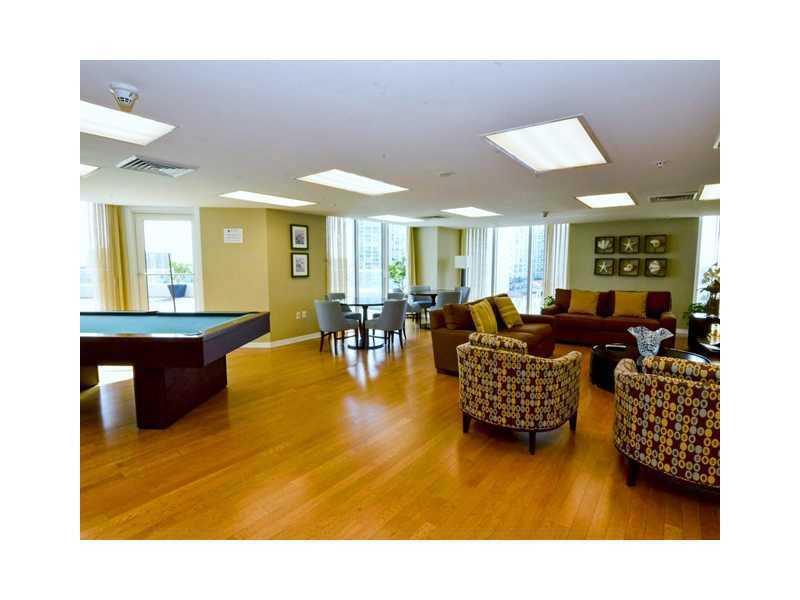 La Perla - Residential Lease