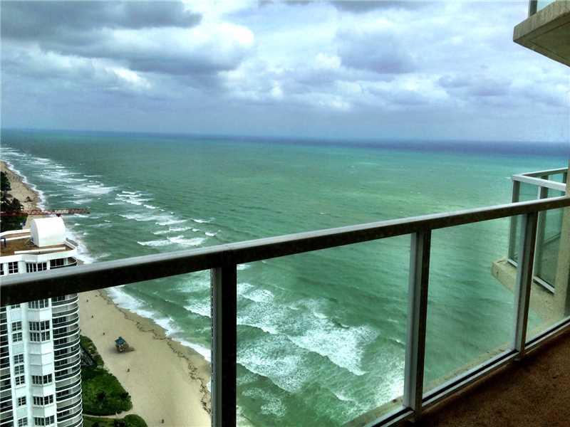 La Perla - Residential Lease