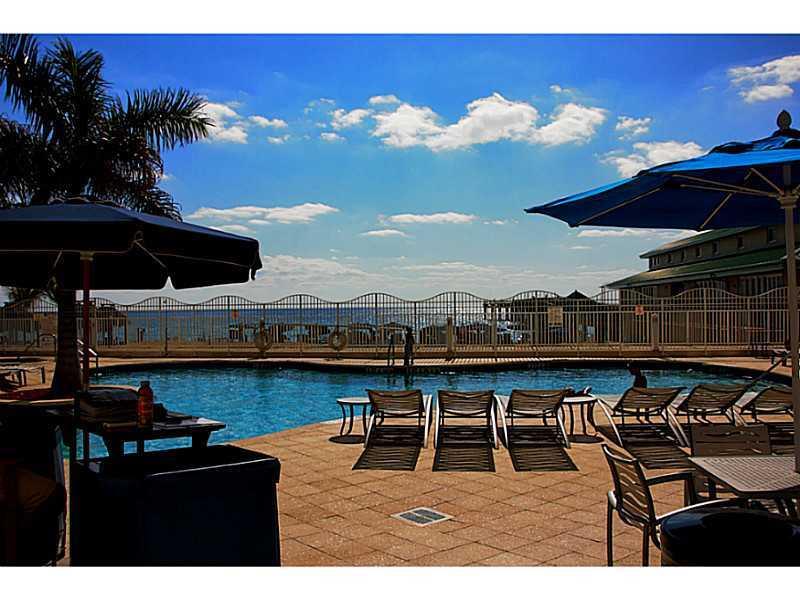 La Perla - Residential Lease