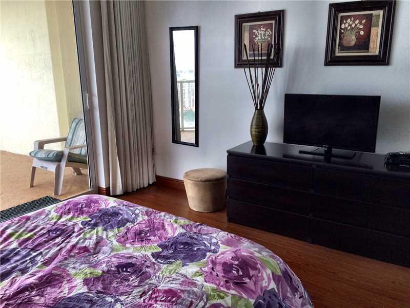 La Perla - Residential Lease