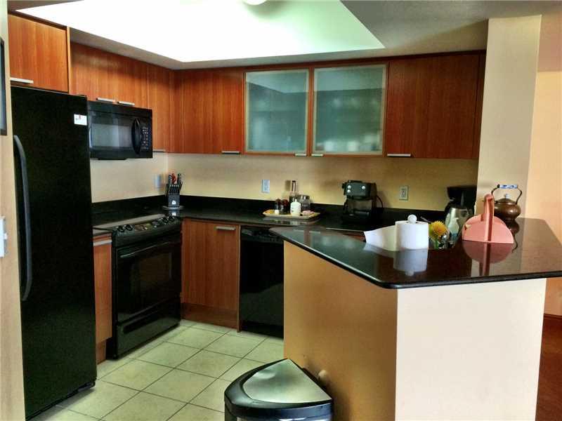 La Perla - Residential Lease