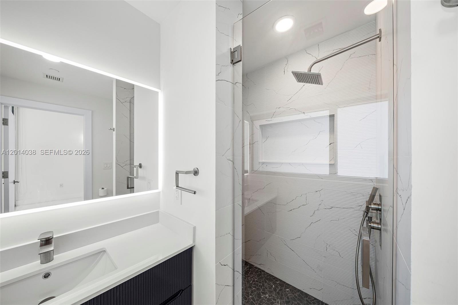 900 BISCAYNE BAY CONDO - Residential
