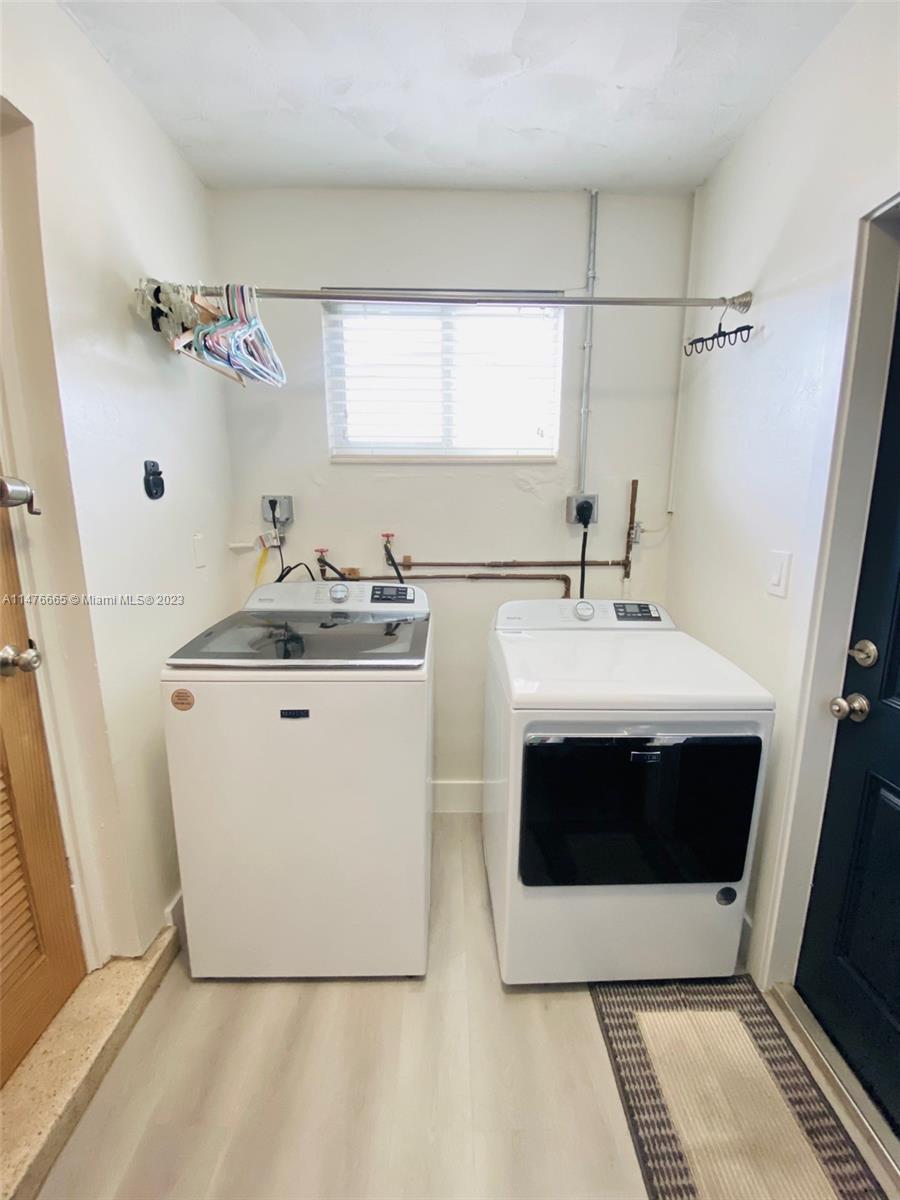 OAK GROVE - Residential