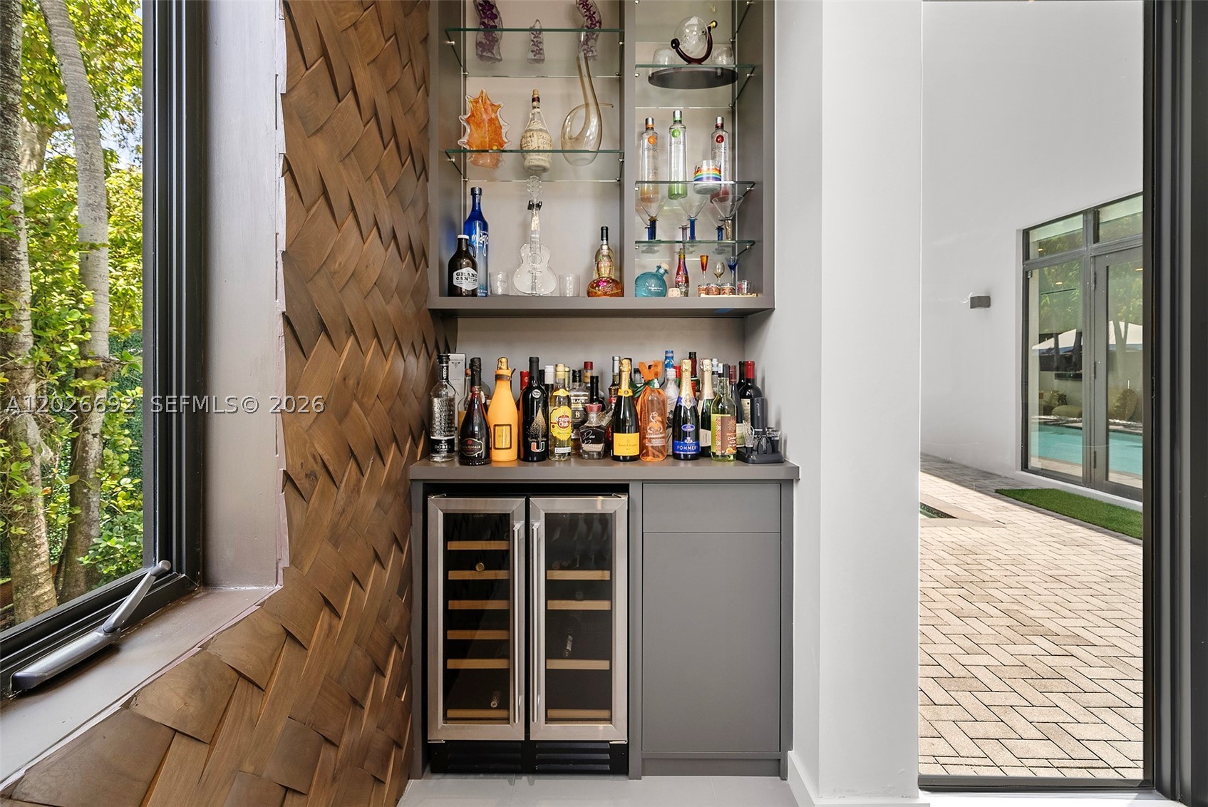 PINECREST VILLAS 2 ADDN - Residential Lease