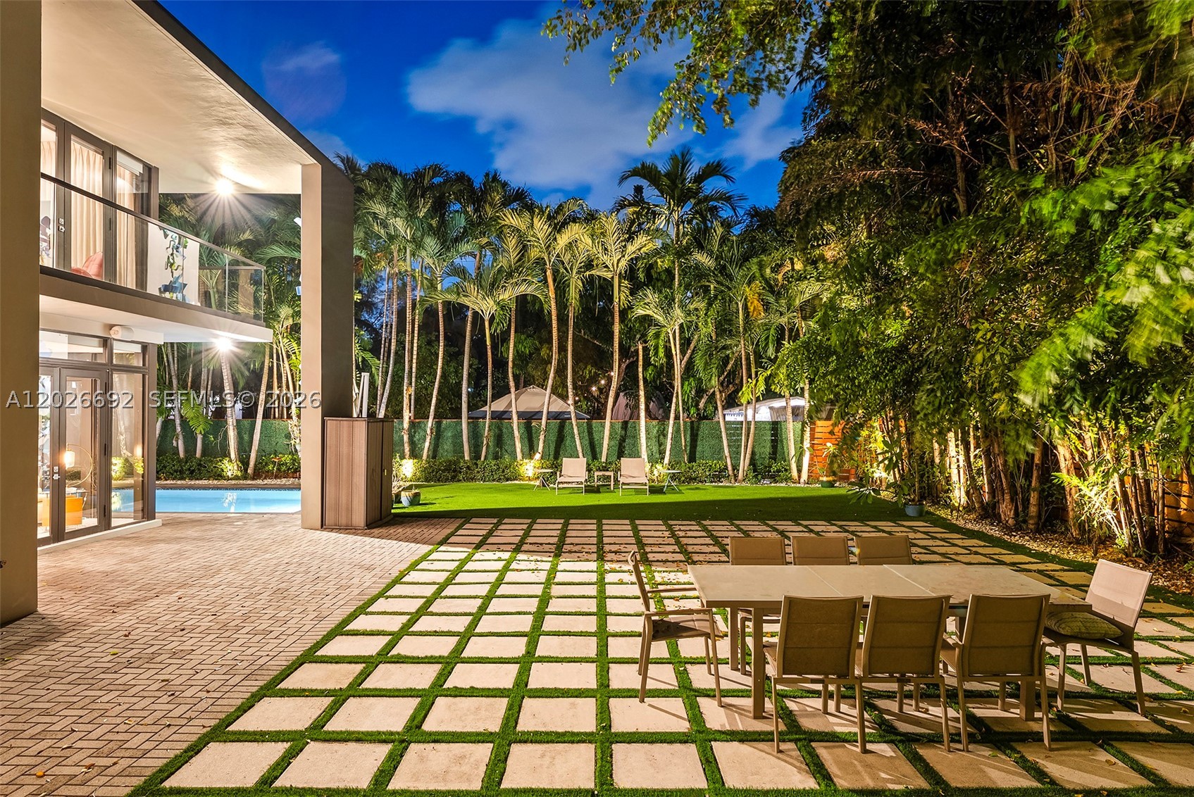 PINECREST VILLAS 2 ADDN - Residential Lease