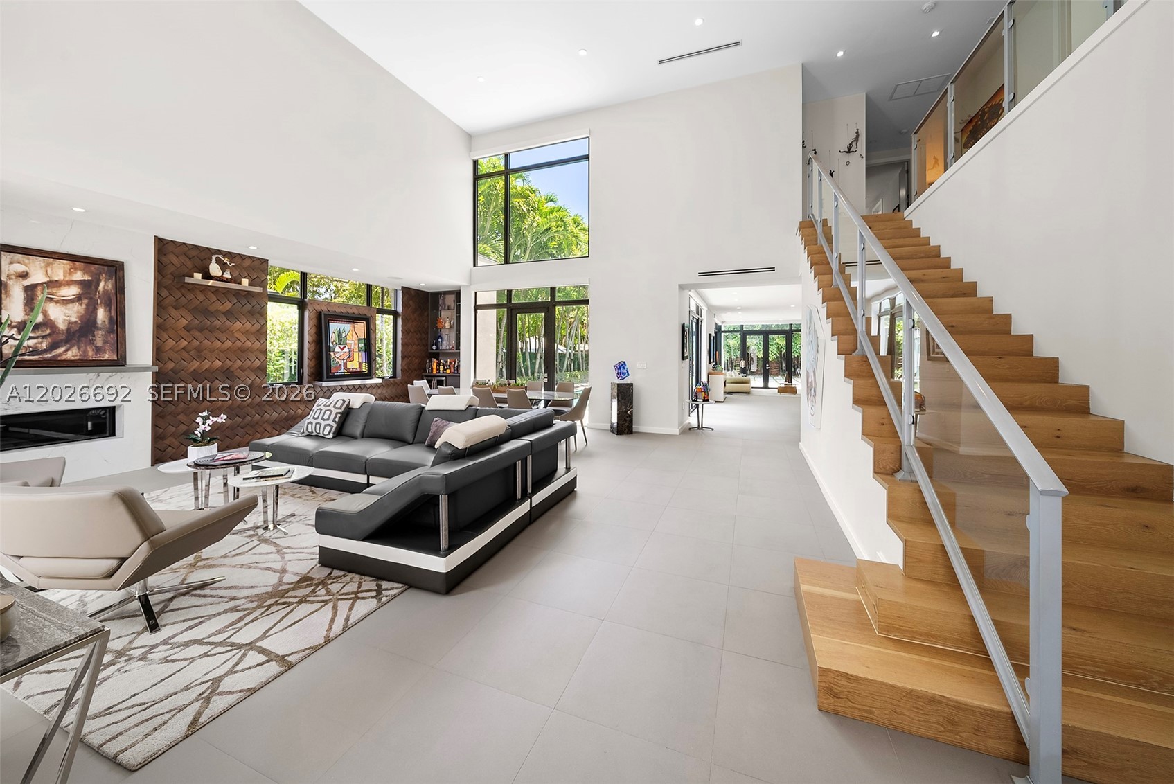 PINECREST VILLAS 2 ADDN - Residential Lease