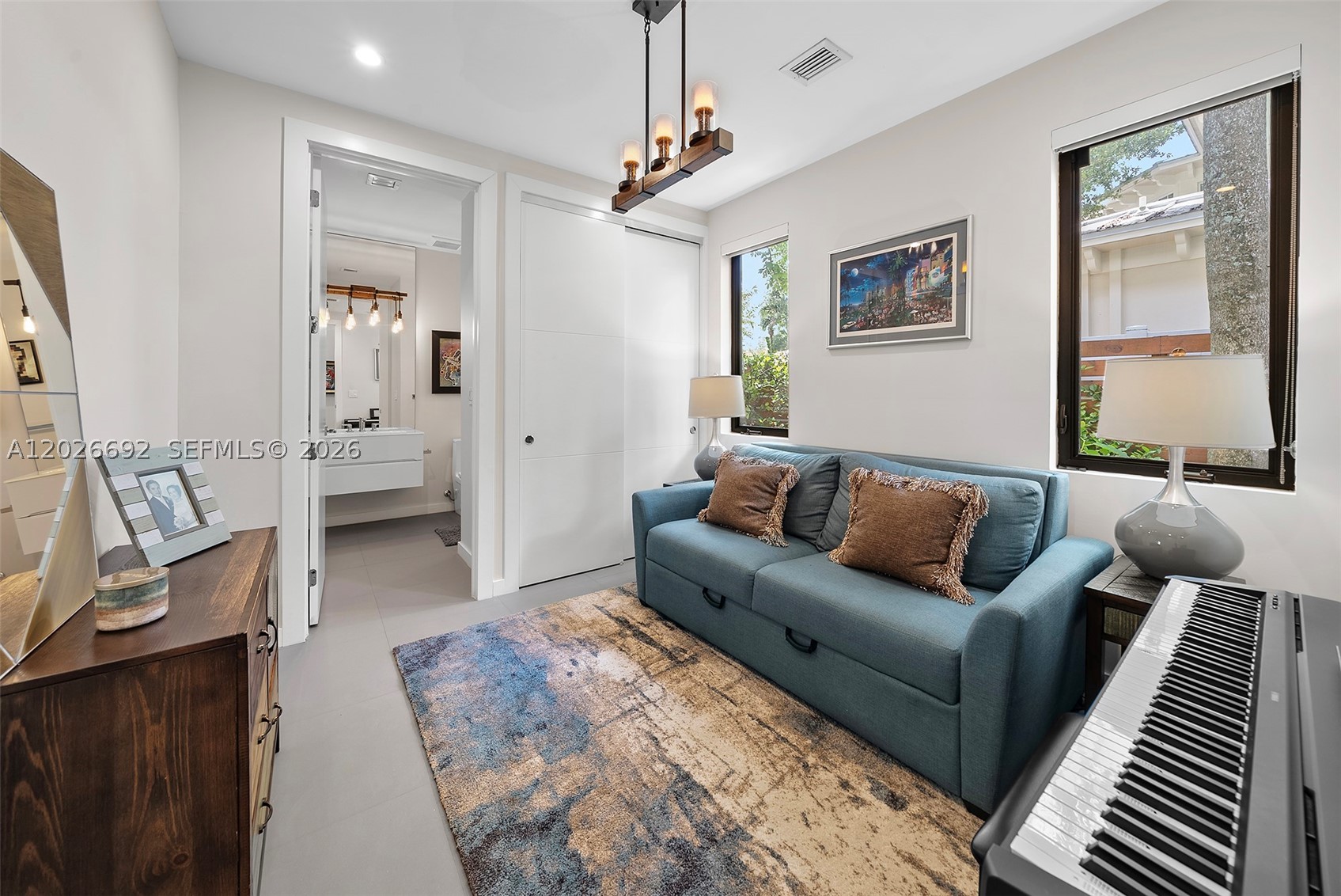 PINECREST VILLAS 2 ADDN - Residential Lease