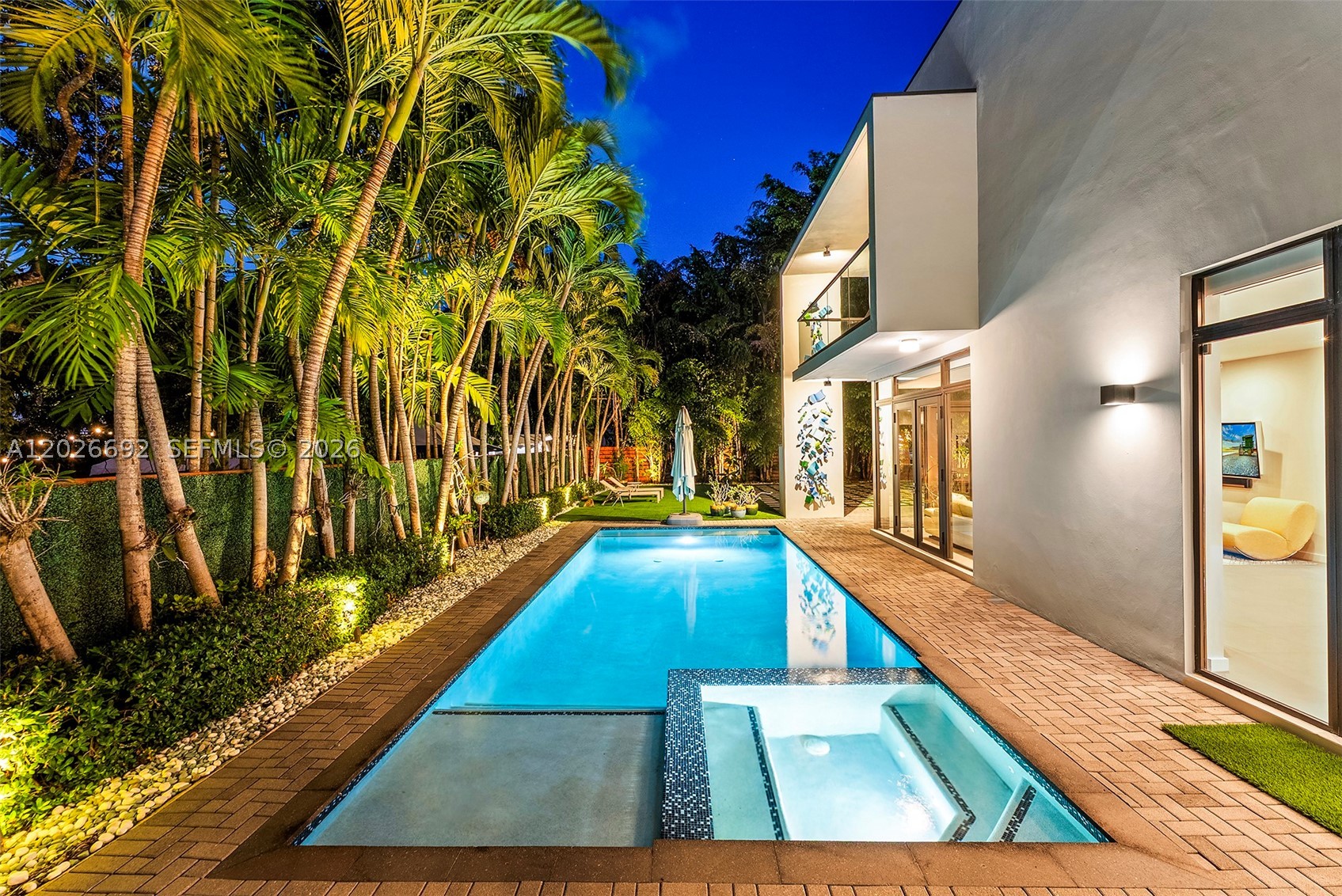 PINECREST VILLAS 2 ADDN - Residential Lease