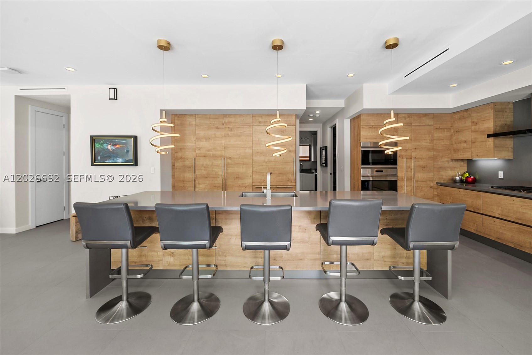 PINECREST VILLAS 2 ADDN - Residential Lease