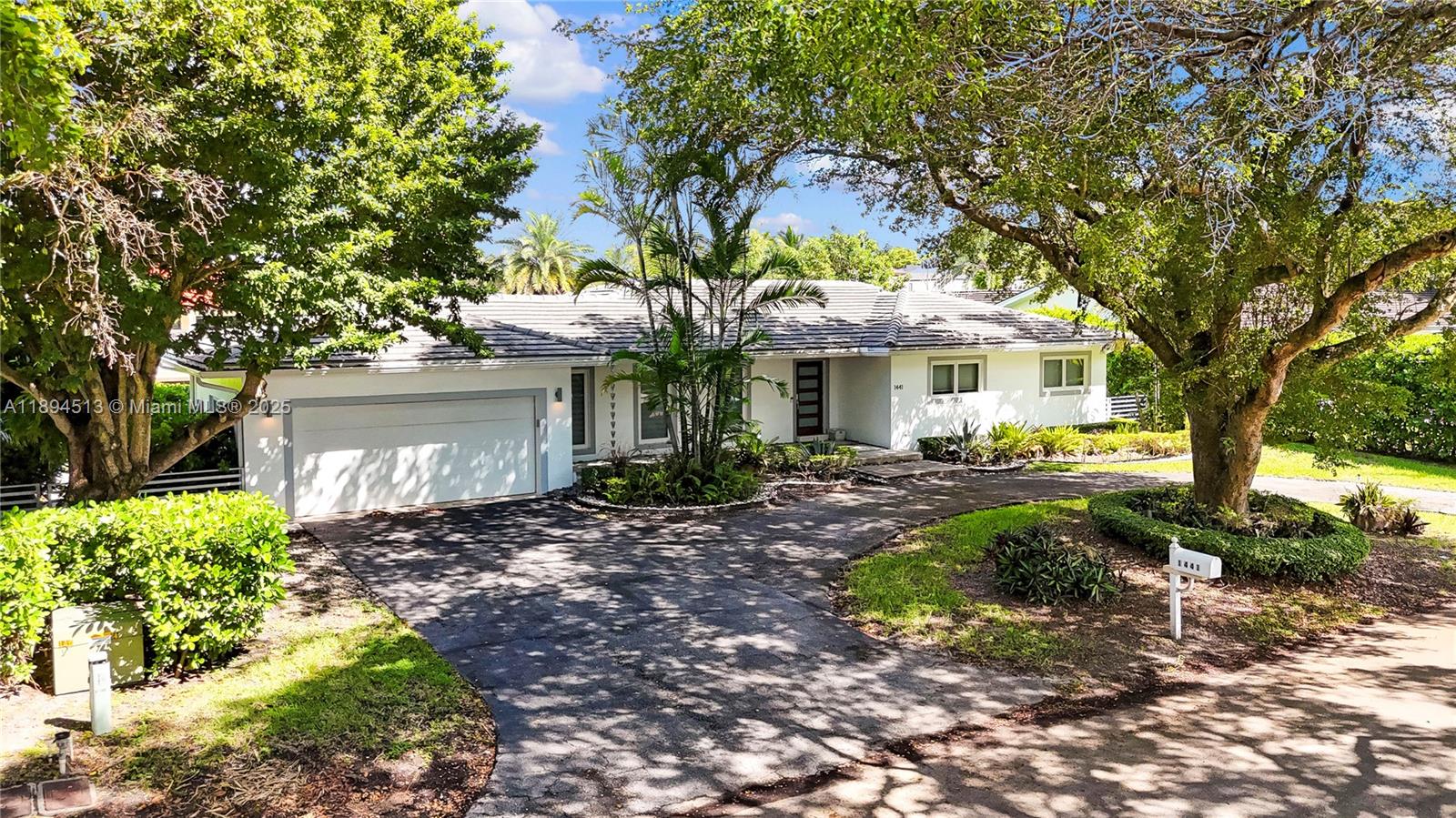 CORAL BAY SEC C - Residential Lease