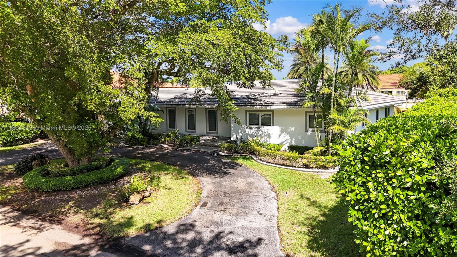 CORAL BAY SEC C - Residential Lease