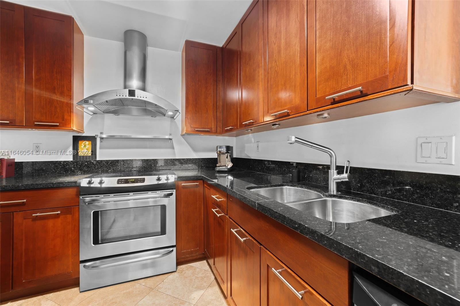 PALM BAY CONDOMINIUM - Residential