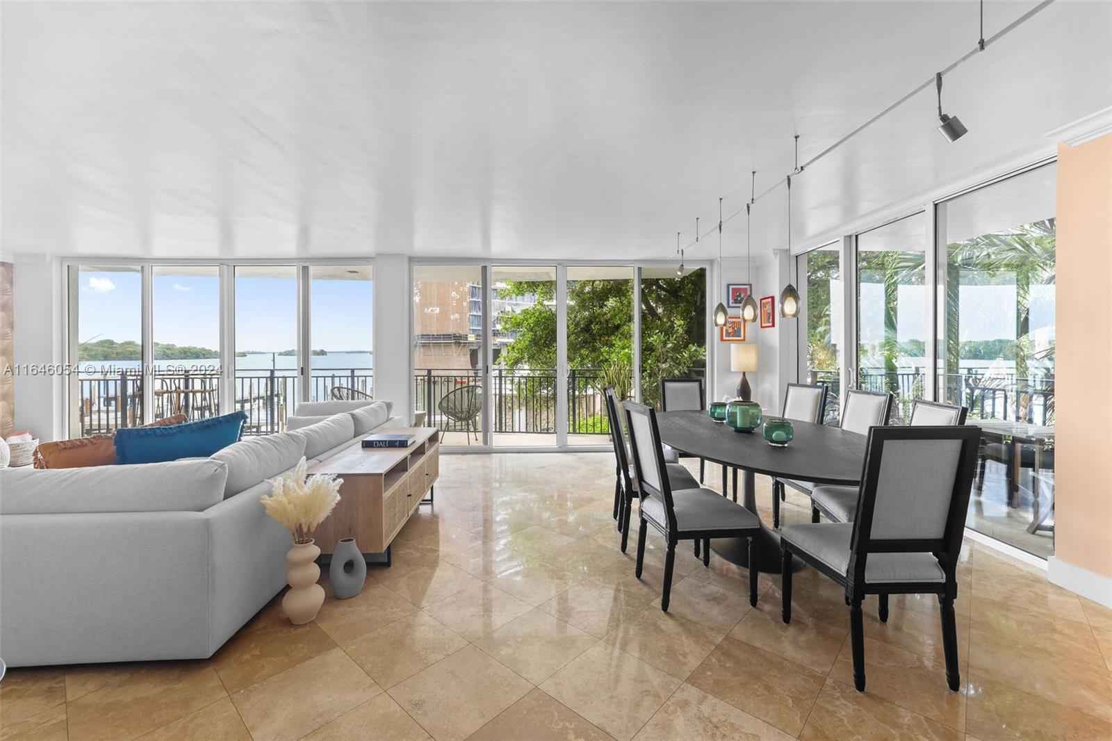 PALM BAY CONDOMINIUM - Residential