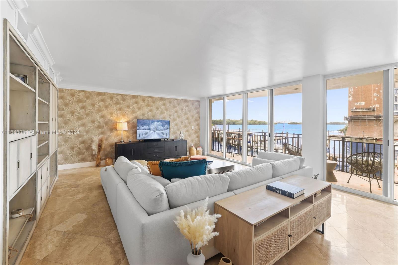 PALM BAY CONDOMINIUM - Residential