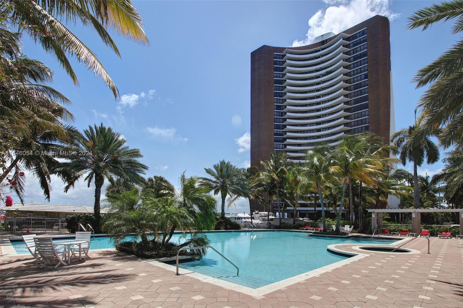 PALM BAY CONDOMINIUM - Residential